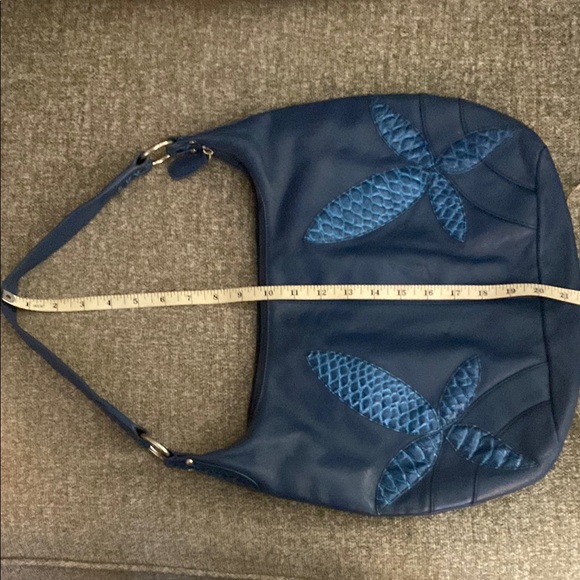 Blue Leather X Pattern Shoulder Bag - Picture 5 of 5